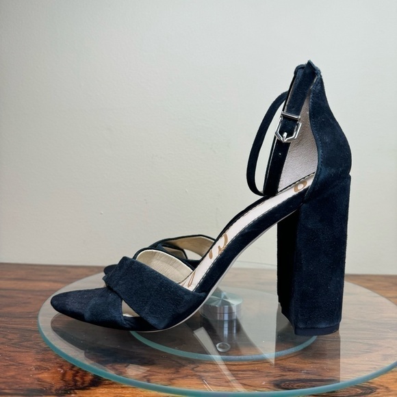NEW Sam Edelman Yancy Ankle Strap Suede Heel Sandals - Picture 1 of 17